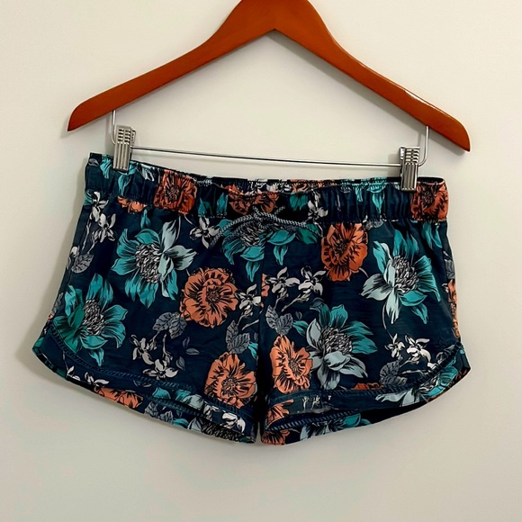 Prana Pants - prAna Mariya Floral Shorts size Small